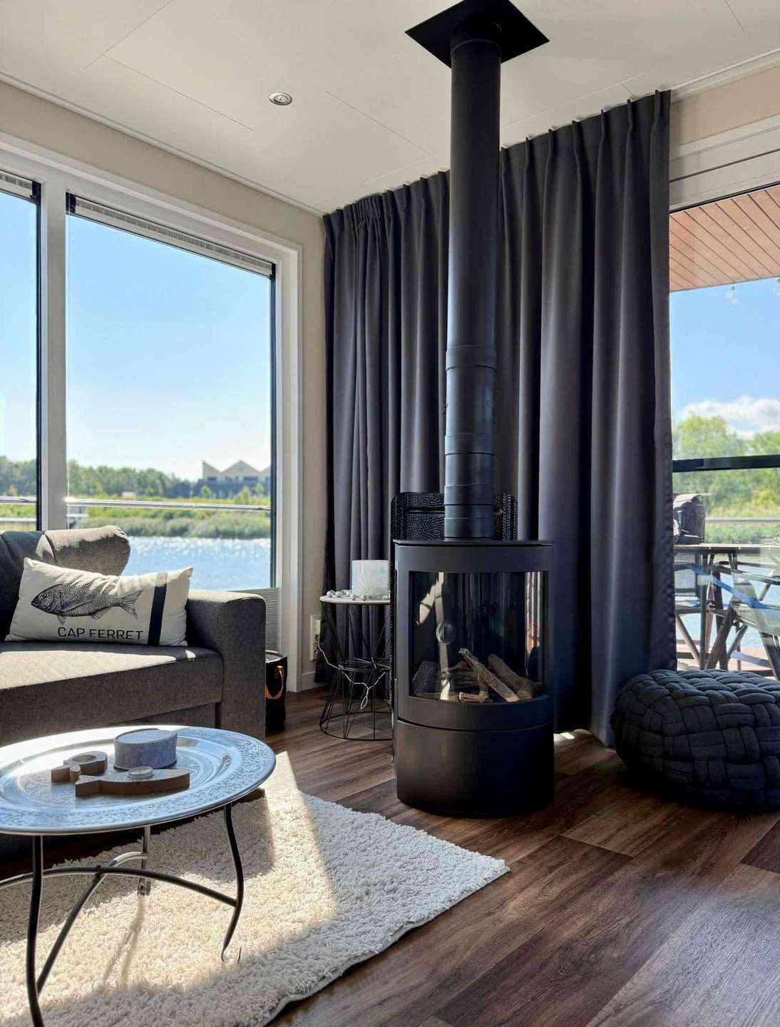 Kamin im Wohnzimmer