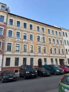 Hausansicht_Strassenseite1