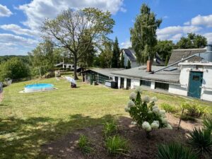 Garten mit Pool