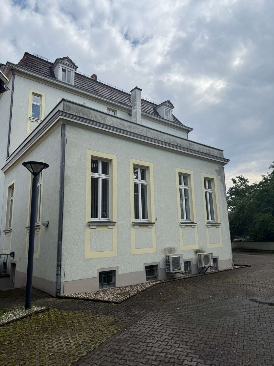 Gebäude_Rückseite