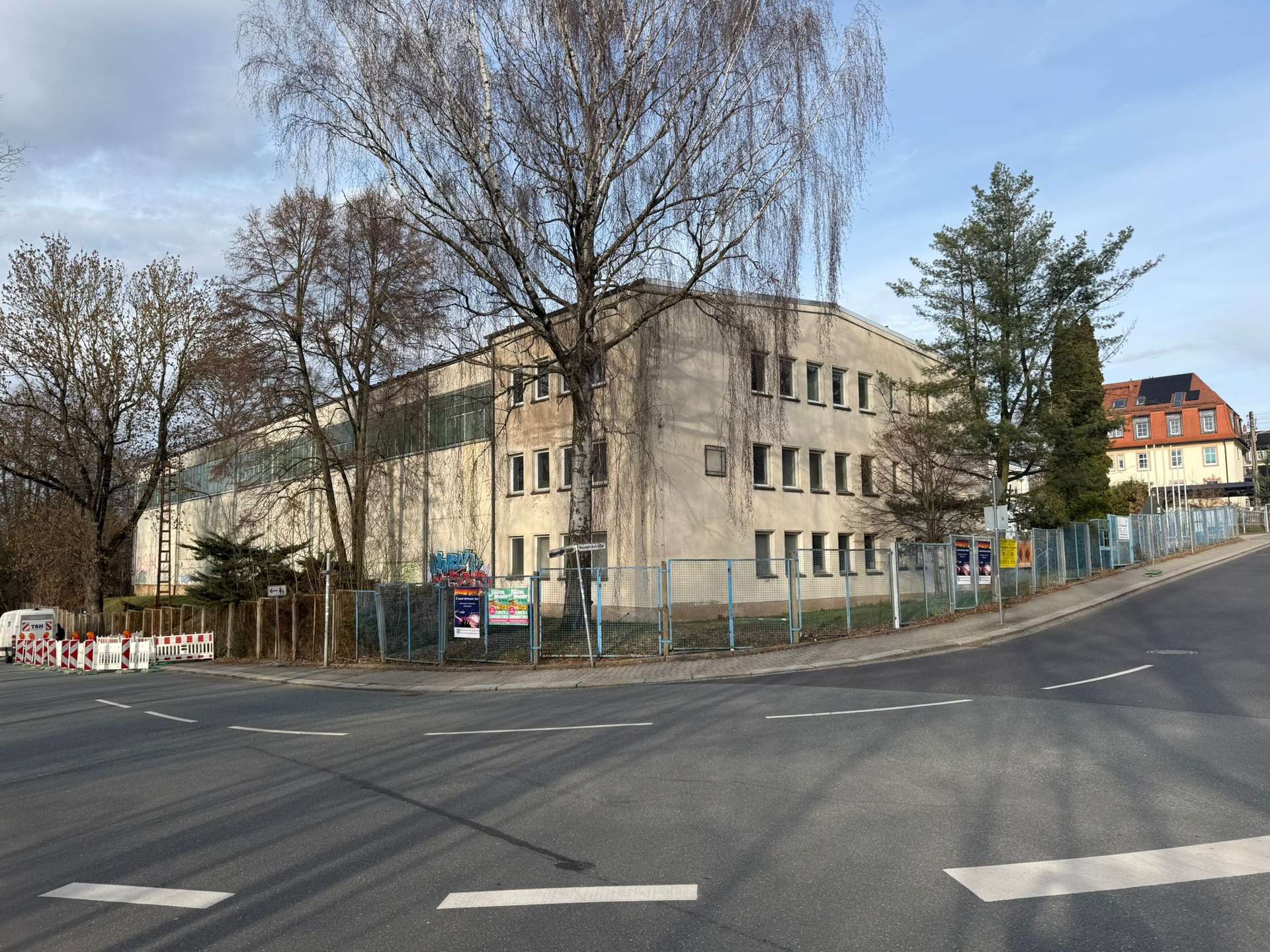 Straßenansicht2