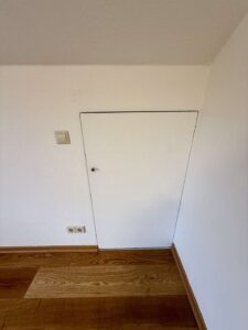 Abstellraum im Schlafzimmer