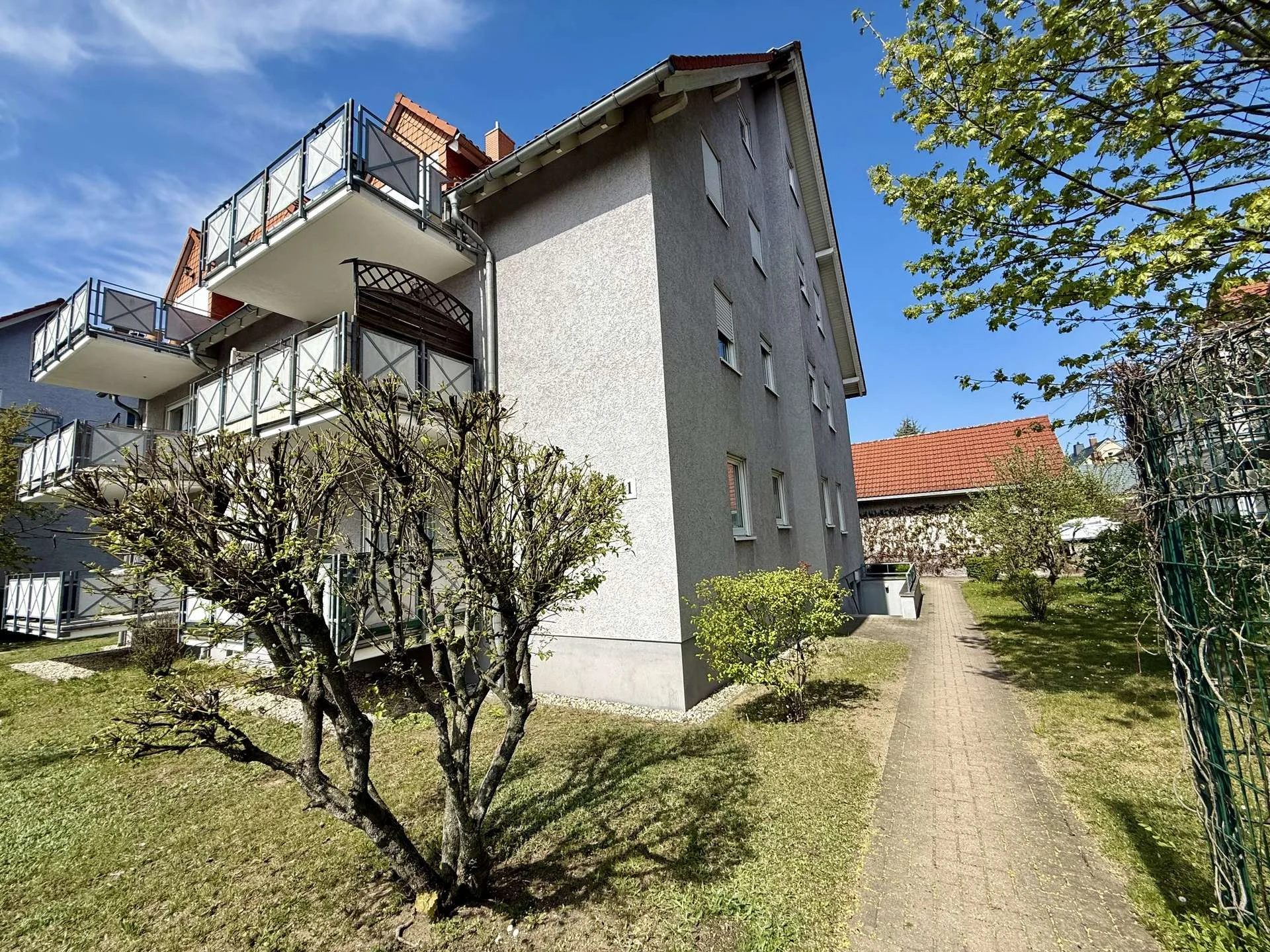 seitliche Außenansicht