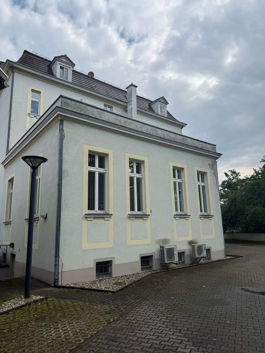 Gebäude_Rückseite