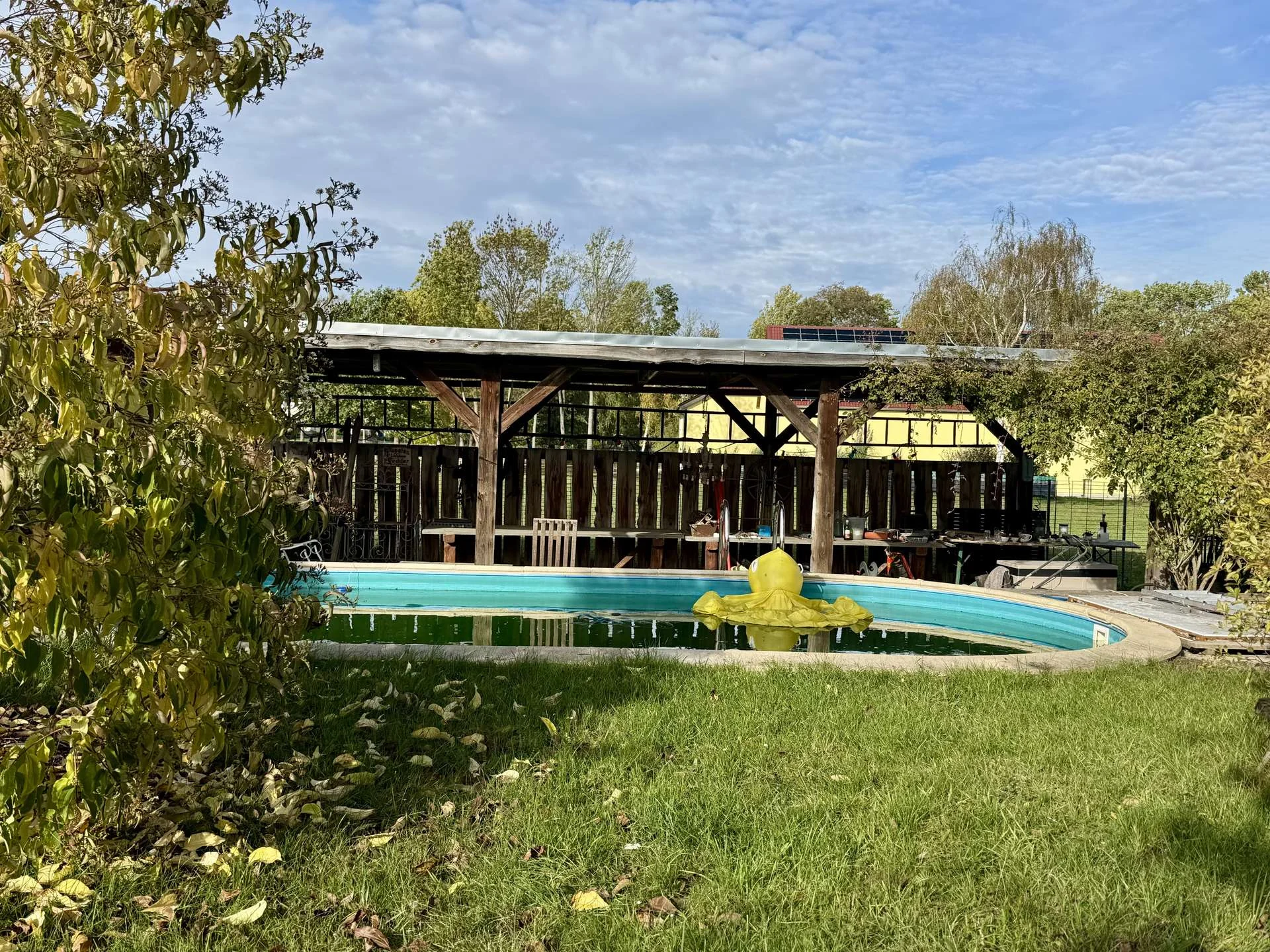 Pool mit Sitzecke