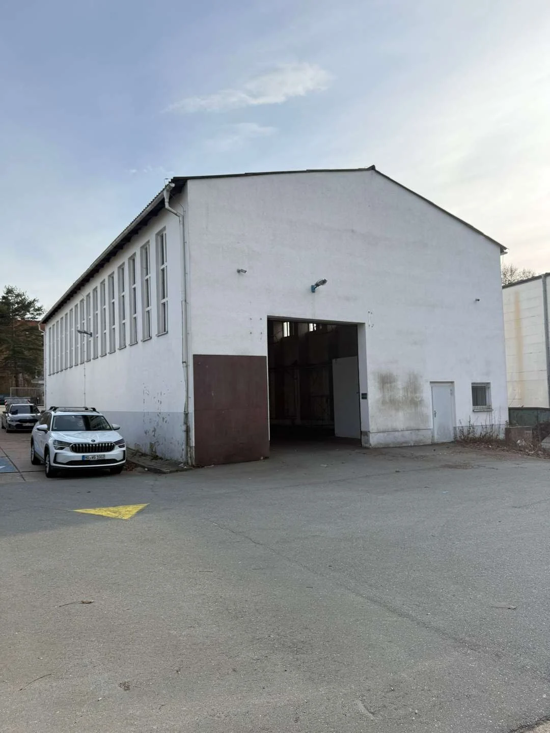 Halle1