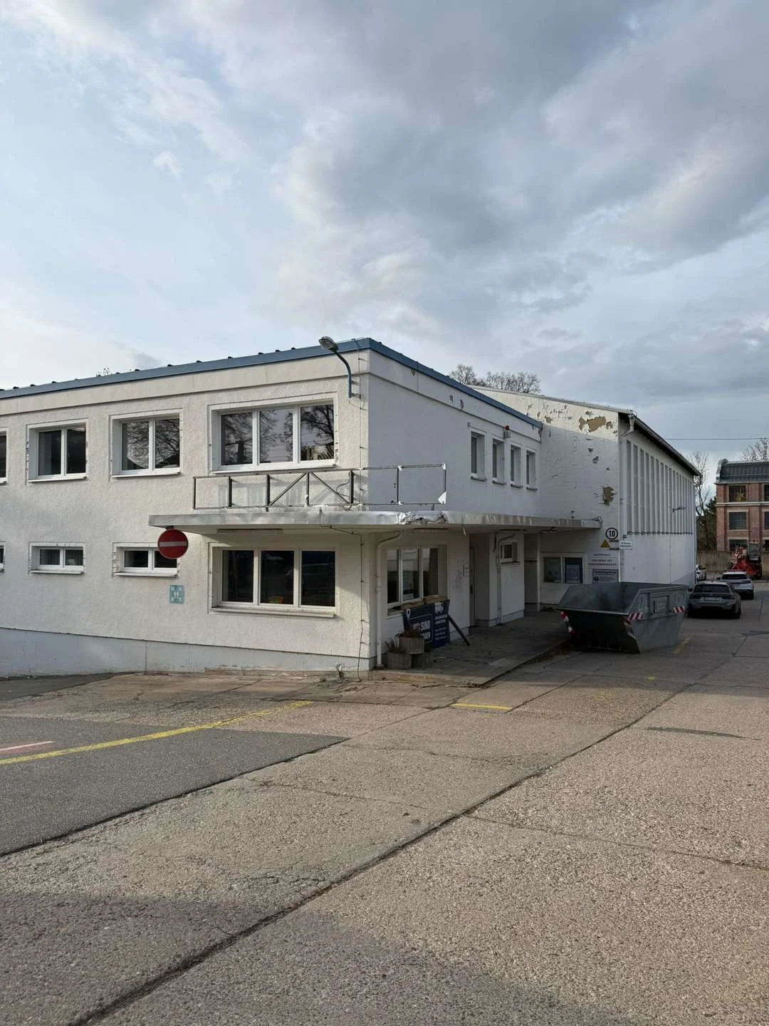 Verwaltungsgebäude