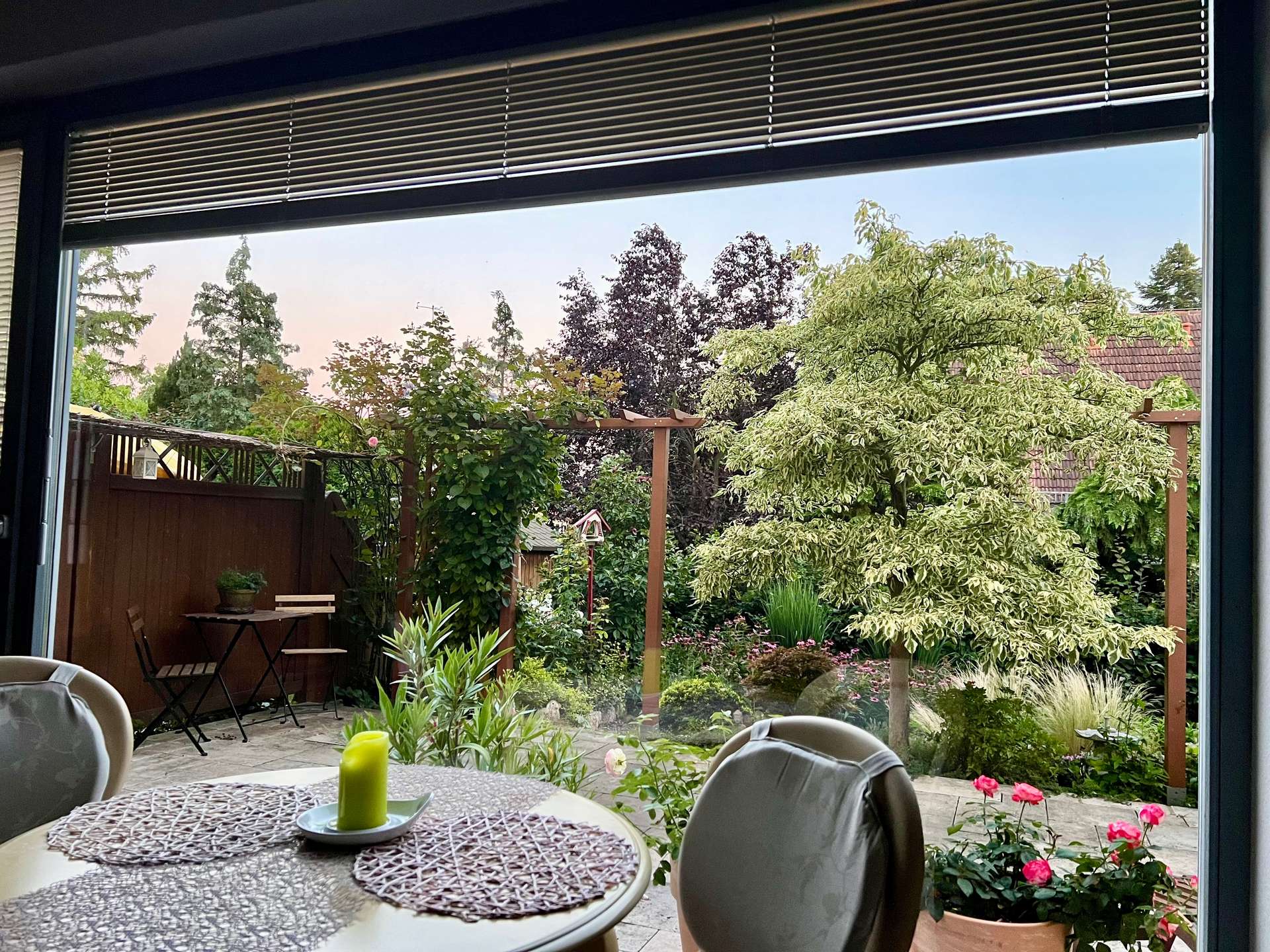 Wohnzimmer_Blick